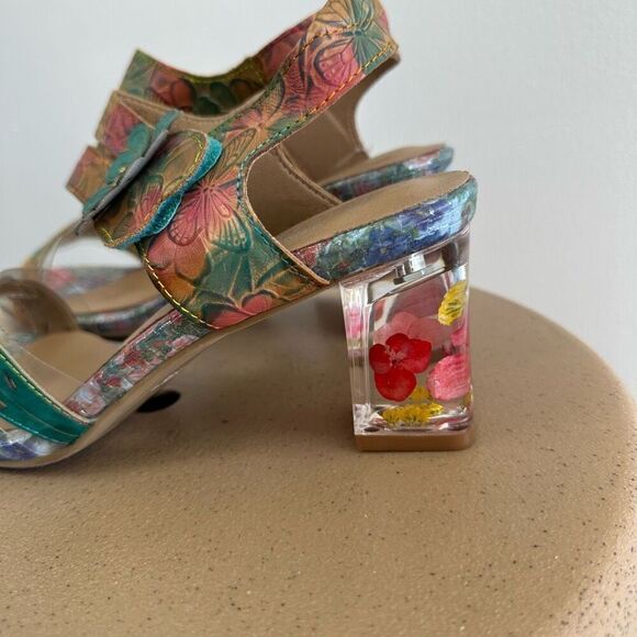 Spring Step L’ Artiste Women’s Casbelle Dried Flower Lucite Black Heel Sandal - Picture 6 of 10